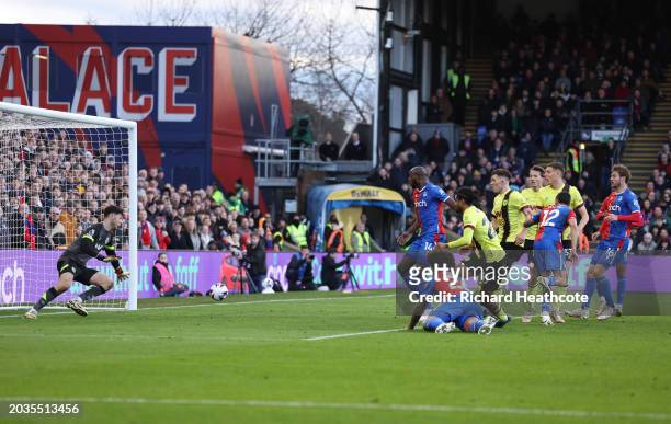 Chris Richards of Crystal Palace scores his team's first goal during the Premier League match between Crystal Palace and Burnley FC at Selhurst Park...
