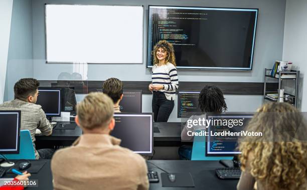 Computers Programming Training Training And Development Keyboard Photos and Premium High Res Pictures ...