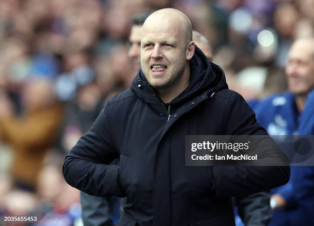 Hearts manager Steven Naismith is seen during the Cinch Scottish Premiership match between Rangers FC and Heart of Midlothian at Ibrox Stadium on...