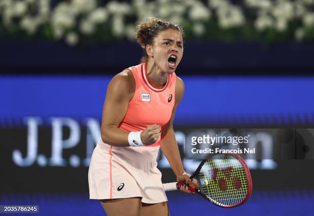 Jasmine Paolini of Italy celebrates a point against Anna Kalinskaya in their Women's Singles Final match during the Dubai Duty Free Tennis...