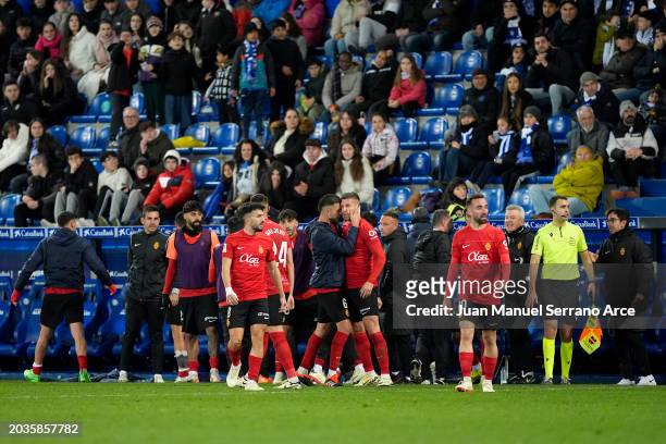 Matija Nastasic of RCD Mallorca celebrates scoring his team's first goal with teammates during the LaLiga EA Sports match between Deportivo Alaves...