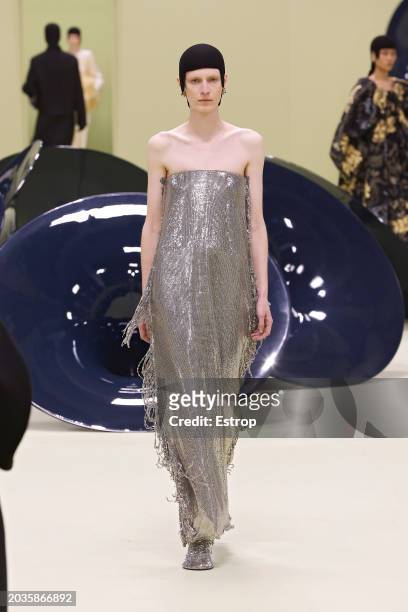 Model walks the runway at the Jil Sander fashion show during the Milan Fashion Week Womenswear Fall/Winter 2024-2025 on February 24, 2024 in Milan,...