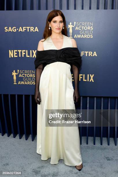 Kathryn Hahn attends the 30th Annual Screen Actors Guild Awards at Shrine Auditorium and Expo Hall on February 24, 2024 in Los Angeles, California.