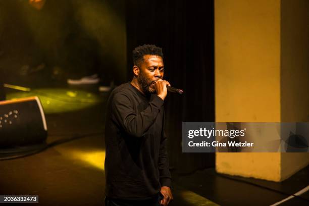 Genius Fox Rapper 136 Gza Aka The Genius Stock Photos, High-Res Pictures, and Images ...