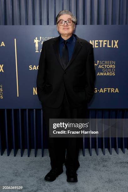 Oliver Platt attends the 30th Annual Screen Actors Guild Awards at Shrine Auditorium and Expo Hall on February 24, 2024 in Los Angeles, California.