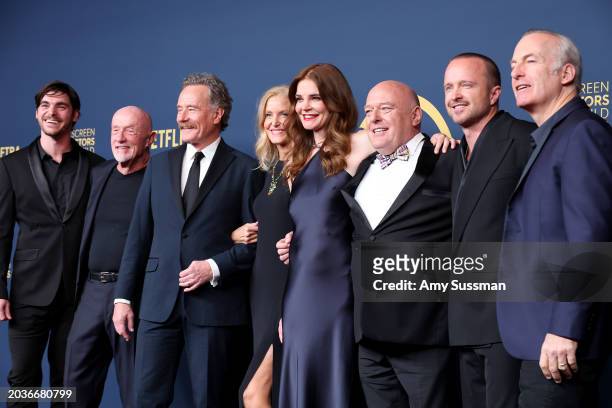 The cast of Breaking Bad RJ Mitte, Jonathan Banks, Bryan Cranston, Anna Gunn, Betsy Brandt, Dean Norris, Aaron Paul and Bob Odenkirk pose in the...