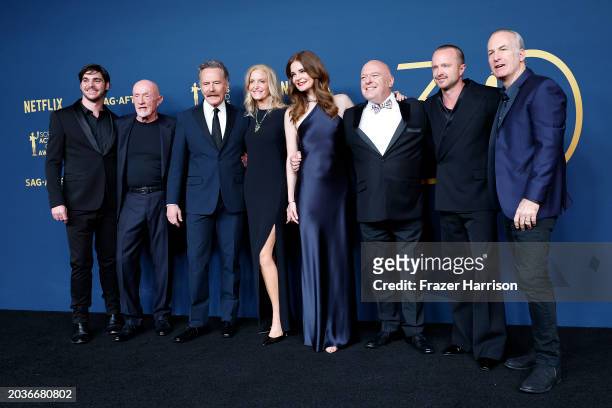 The cast of Breaking Bad RJ Mitte, Jonathan Banks, Bryan Cranston, Anna Gunn, Betsy Brandt, Dean Norris, Aaron Paul and Bob Odenkirk pose in the...