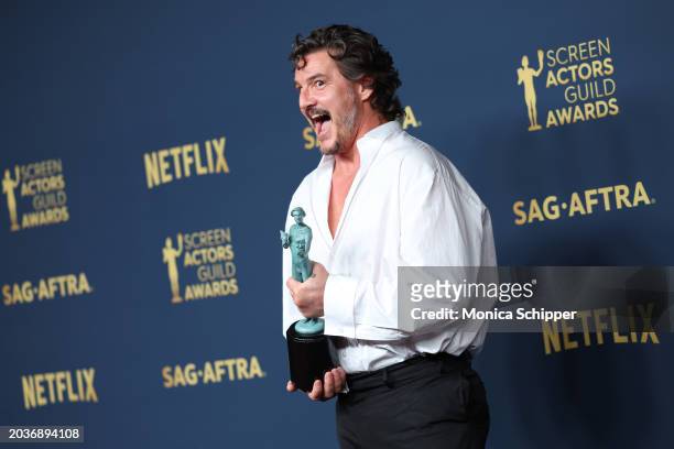 Pedro Pascal, winner of the Outstanding Performance by a Male Actor in a Drama Series award for 'The Last of Us' poses in the press room during the...