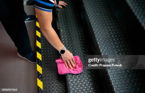 anti-slip floor tape - building storey stock pictures, royalty-free photos & images