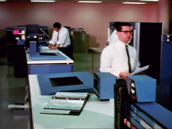 Computer Operators 1960s 714 1960s Computer Stock Videos, Footage, & 4K Video Clips - Getty Images