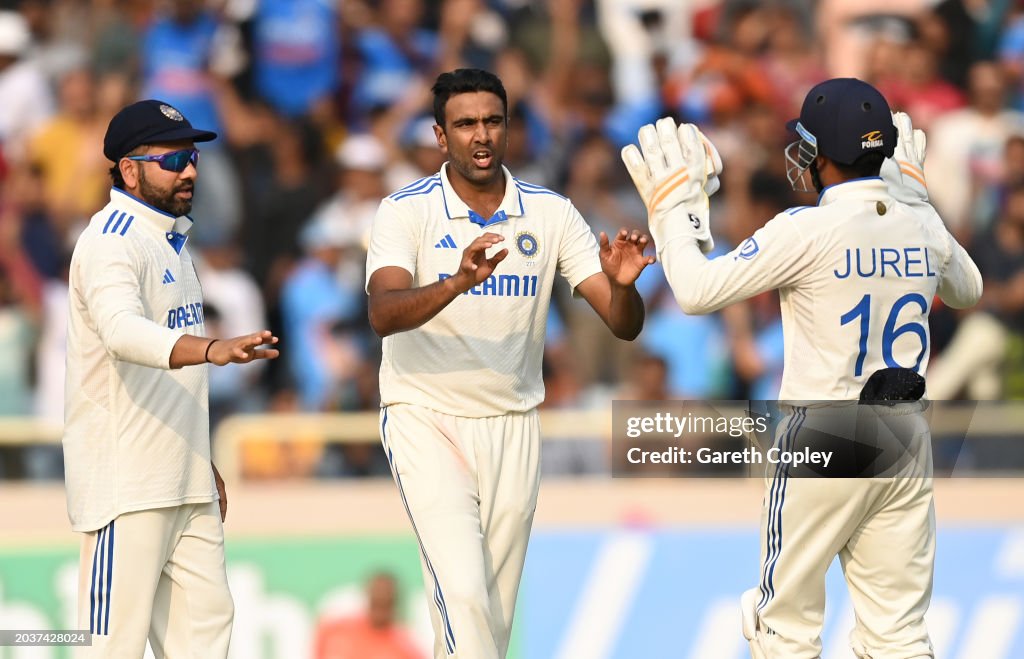 India v England - 4th Test Match: Day Three