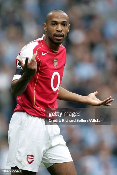 Thierry Henry of Arsenal reacts during the Premier League match between Manchester City and Arsenal at City Of Manchester Stadium on September 25,...