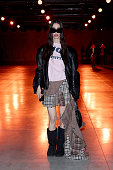 Rave Review - Front Row - Milan Fashion Week -...