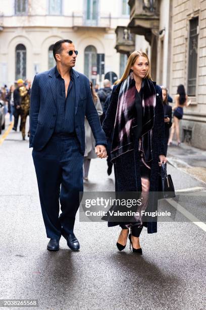 Guests are seen wearing on the left black sunglasses, a blue striped shirt, bleu leather loafers and a blue stripe shirt and on the right a blue...