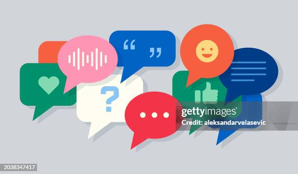 illustrations, cliparts, dessins animés et icônes de speech bubbles talking chatting discussing concept - partage