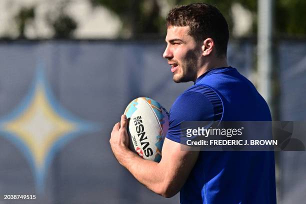France's scrum-half Antoine Dupont looks on during a training session ahead of the 2024 HSBC Rugby Sevens LA tournament, at the Toyota Sports Complex...