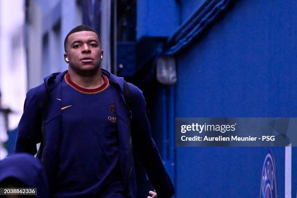 Kylian Mbappe of Paris Saint-Germain arrives to the stadium Ligue 1 Uber Eats match between Paris Saint-Germain and Stade Rennais FC at Parc des...