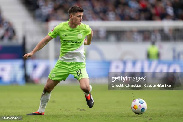 Joakim Maehle of VfL Wolfsburg in action during the Bundesliga match between Eintracht Frankfurt and VfL Wolfsburg at Deutsche Bank Park on February...