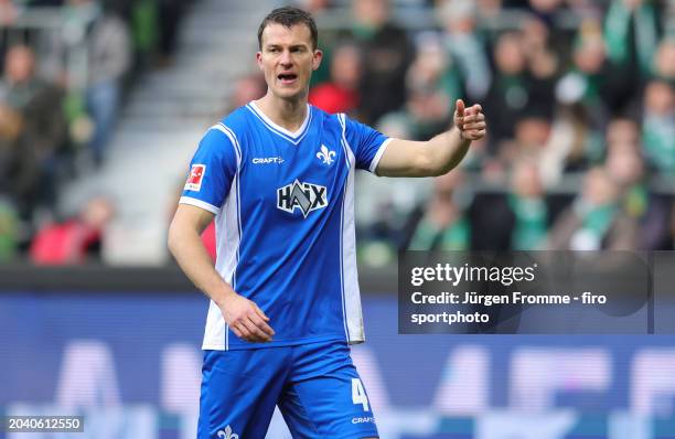 Christoph Zimmermann of Darmstadt gestures during the Bundesliga match between SV Werder Bremen and SV Darmstadt 98 at Wohninvest Weserstadion on...