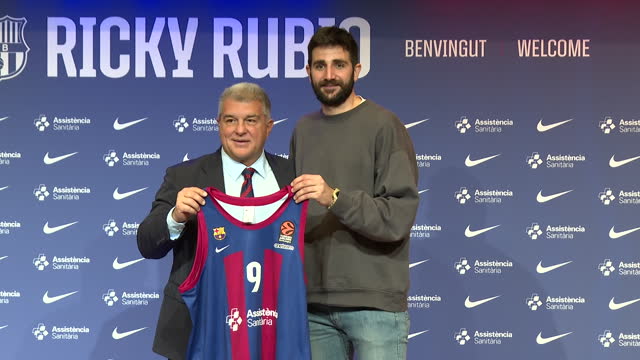 ESP: Ricky Rubio's Presentation As New Barcelona Player