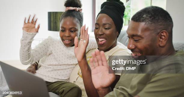 black family, video call and laptop, communication and hello with conversation, internet and happy at home. pc, tech and virtual chat with social network, people in living room with smile and wave - 4k resolution stock pictures, royalty-free photos & images