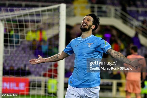 Luis Alberto of SS Lazio celebrates a opening goal during the Serie A TIM match between ACF Fiorentina and SS Lazio at Stadio Artemio Franchi on...