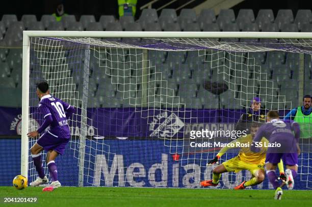 Niko Gonzalez of ACF Fiorentina missing a penalty during the Serie A TIM match between ACF Fiorentina and SS Lazio at Stadio Artemio Franchi on...