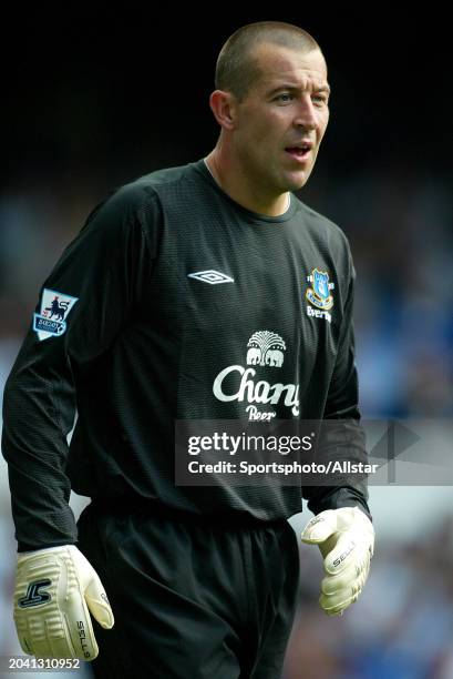 Nigel Martyn of Everton in action during the Premier League match between Everton and Arsenal at Goodison Park on August 15, 2004 in Liverpool,...