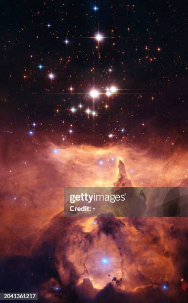 Astronomie: l'Europe donne le coup d'envoi à son très grand télescope" - A photo released 11 December 2006 by the European Space Agency showing...