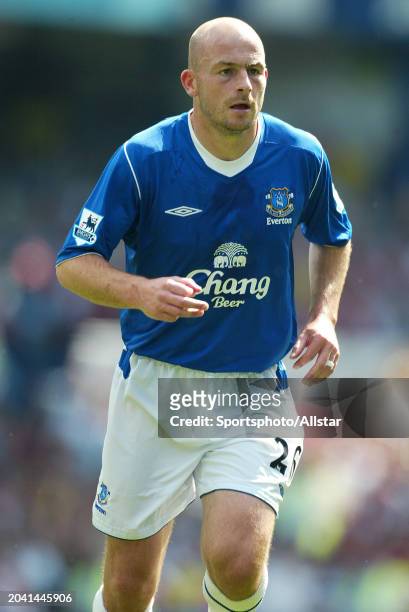 August 15: Lee Carsley of Everton running during the Premier League match between Everton and Arsenal at Goodison Park on August 15, 2004 in...