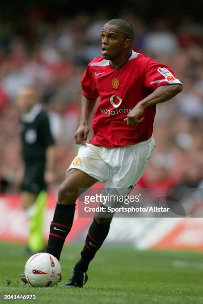 August 8: Quinton Fortune of Manchester United on the ball during the FA Community Shield match between Arsenal and Manchester United at Millennium...