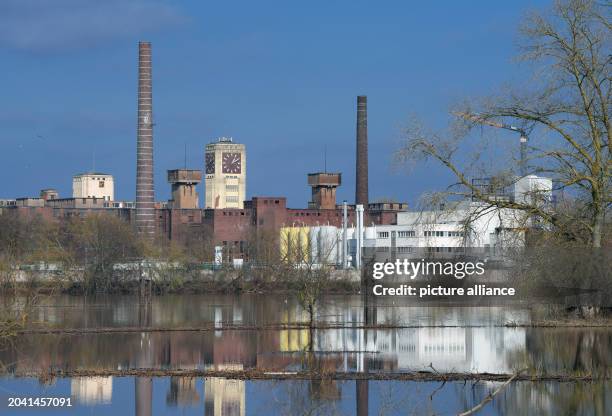 Singer Factory Clock 62 Singer Sewing Machine Factory Stock Photos, High-Res Pictures, and ...