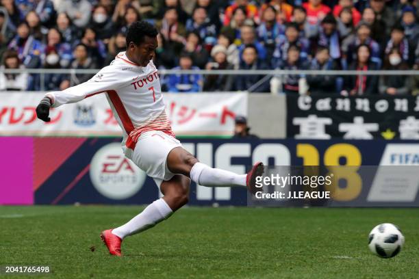 Jo of Nagoya Grampus scores the team's third goal during the J.League J1 match between Gamba Osaka and Nagoya Grampus at Panasonic Stadium Suita on...