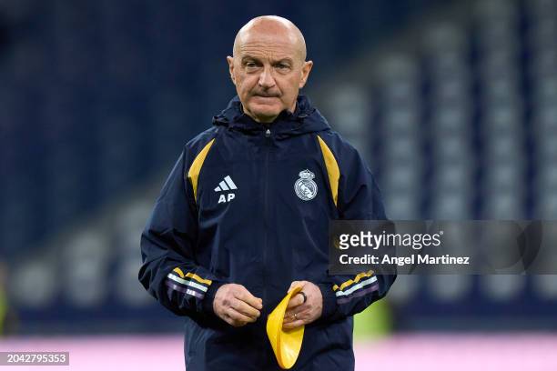 Antonio Pintus, physical trainer of Real Madrid, looks on prior to the LaLiga EA Sports match between Real Madrid CF and Sevilla FC at Estadio...
