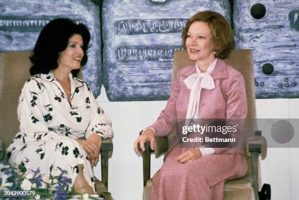 Ofira Navon , wife of the Israeli President, talking with US First Lady Rosalynn Carter during a visit to Jerusalem, March 11th 1979.