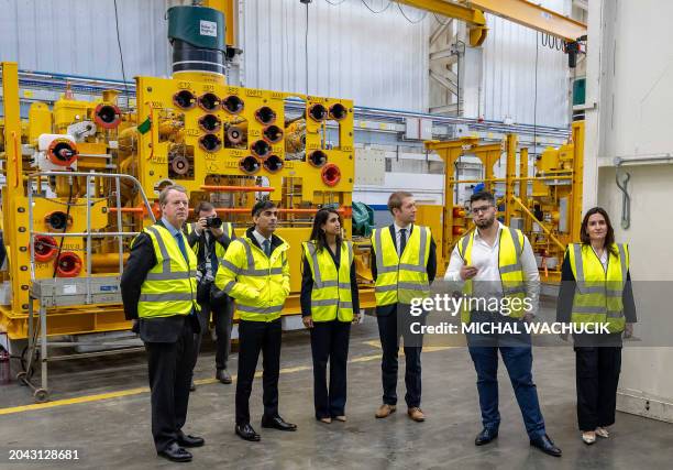 Britain's Prime Minister Rishi Sunak , Britain's Scotland Secretary Alister Jack and Britain's Energy Security and Net Zero Secretary Claire Coutinho...