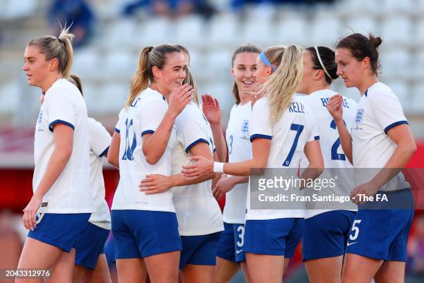 Alessia Russo, Grace Clinton, Chloe Kelly, Lotte Wubben-Moy and teammates of England celebrate their team's second goal scored by Lauren Hemp during...