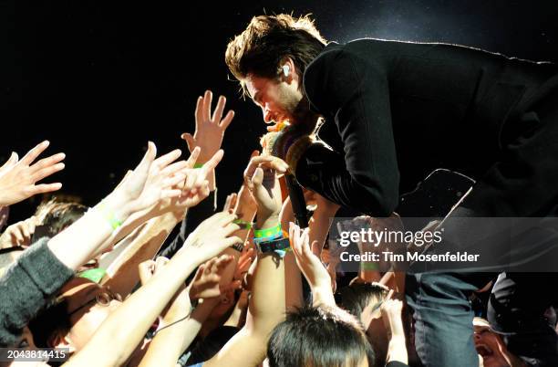 Jared Leto of 30 Seconds to Mars performs during Live 105's Not So Silent Night at Oracle Arena on December 11, 2009 in Oakland, California.