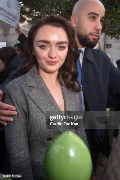 Maisie Williams attends the Christian Dior Womenswear Fall/Winter 2024-2025 show as part of Paris Fashion Week on February 27, 2024 in Paris, France.