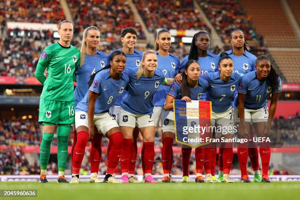Players of France pose for a team photograph prior to the UEFA Women's Nations League 2024 Final match between Spain and France at Estadio La Cartuja...