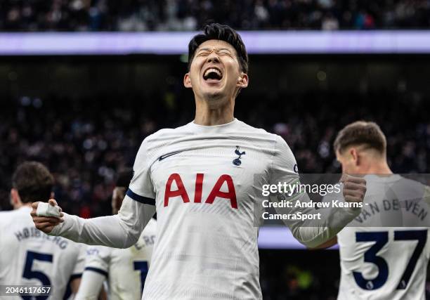 Tottenham Hotspur's Son Heung-Min celebrates scoring his side's third goal during the Premier League match between Tottenham Hotspur and Crystal...