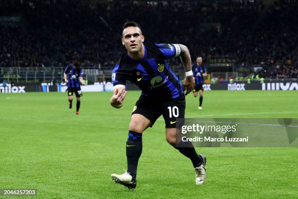 Lautaro Martinez of FC Internazionale celebrates scoring his team's second goal during the Serie A TIM match between FC Internazionale and Atalanta...