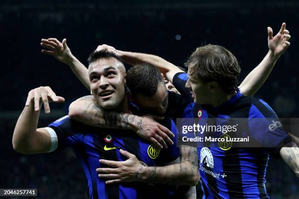 Lautaro Martinez of FC Internazionale celebrates scoring his team's second goal with teammates during the Serie A TIM match between FC Internazionale...