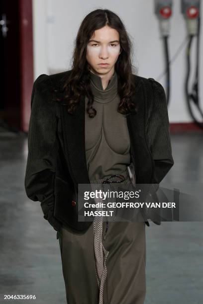 English model Lux Gillespie presents a creation by Vivienne Westwood for the Women Ready-to-wear Fall-Winter 2024/2025 collection as part of the...
