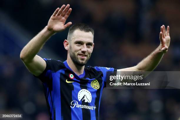 Stefan de Vrij of FC Internazionale celebrates after the Serie A TIM match between FC Internazionale and Atalanta BC Serie A TIM at Stadio Giuseppe...