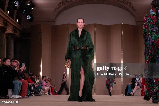 Model walks the runway during the Balmain Womenswear Fall/Winter 2024-2025 show as part of Paris Fashion Week on February 28, 2024 in Paris, France.