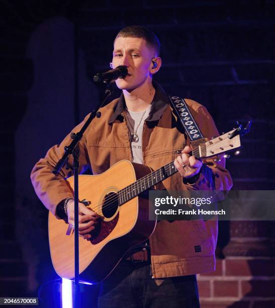 7,228 Nathan Singer Stock Photos, High-Res Pictures, and Images - Getty ...