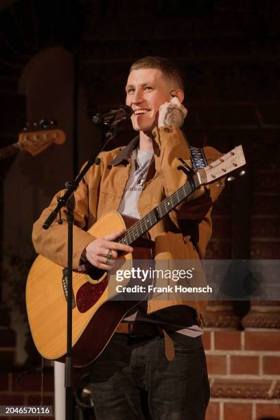 7,228 Nathan Singer Stock Photos, High-Res Pictures, and Images - Getty ...