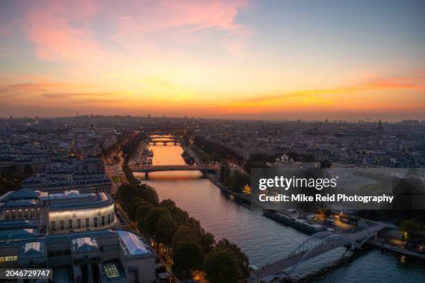 Paris Centre Inbetween Rivers 289 Paris Stairs River Stock Photos, High-Res Pictures, and Images ...
