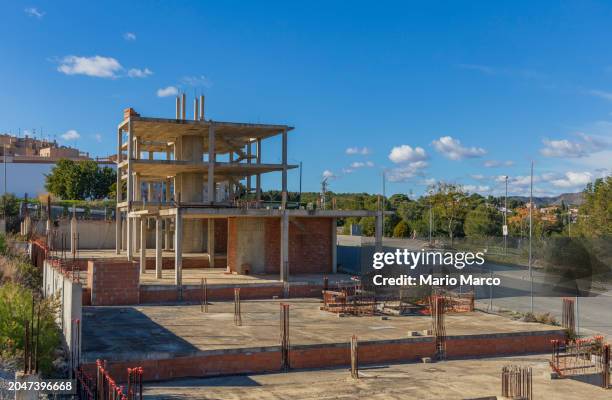 construction work stopped and abandoned - tarragona province stock pictures, royalty-free photos & images